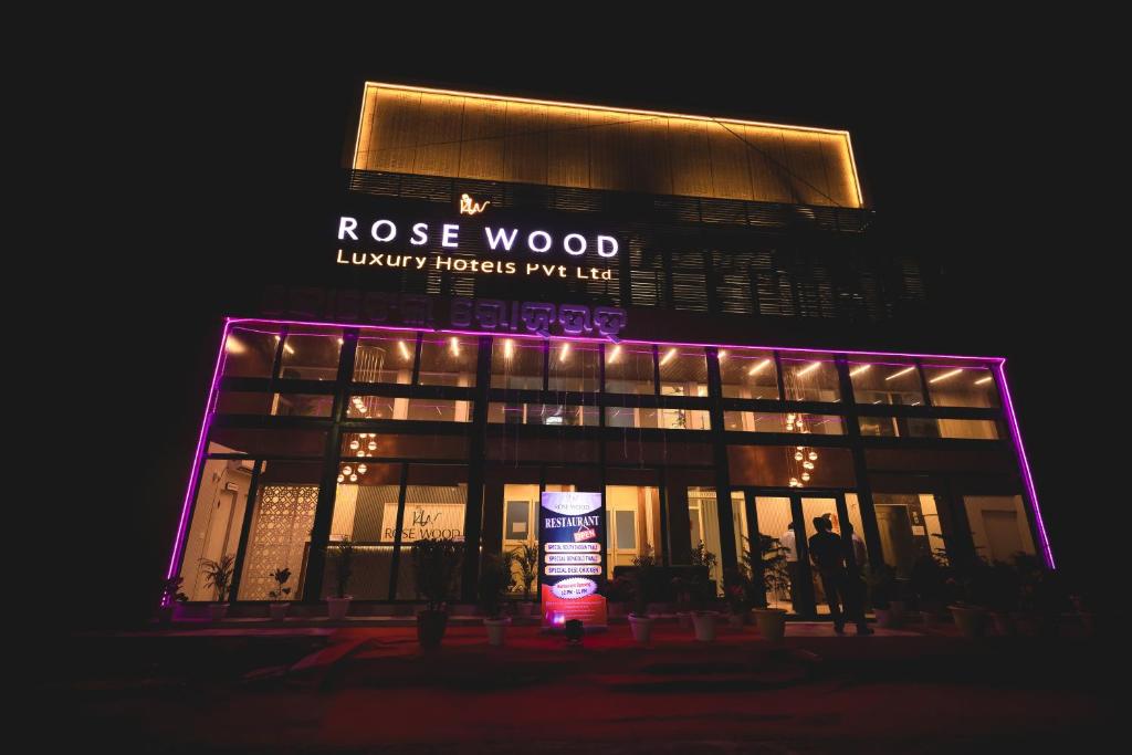 Rosewood Luxury Hotel