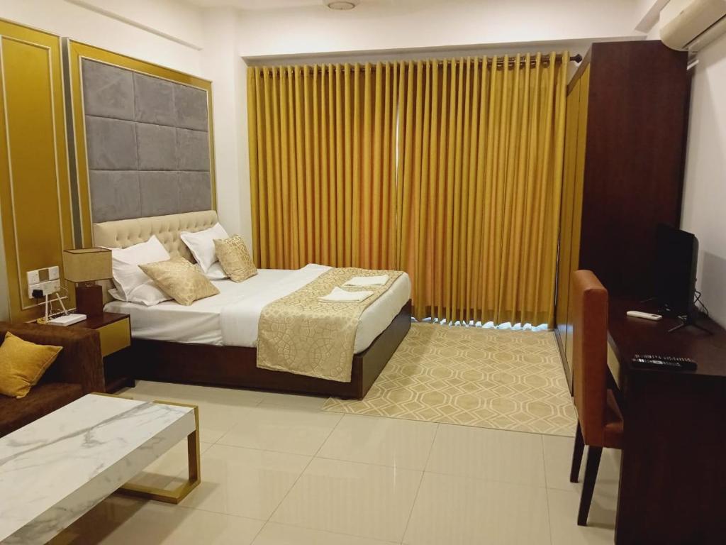 Ocean Breeze Hotel Residencies Luxury Studio Apartment Negombo