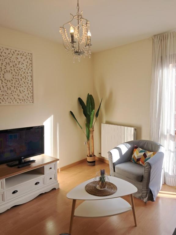 TV a/nebo společenská místnost v ubytování Apartamento Rúa Centro Balcony Calatayud