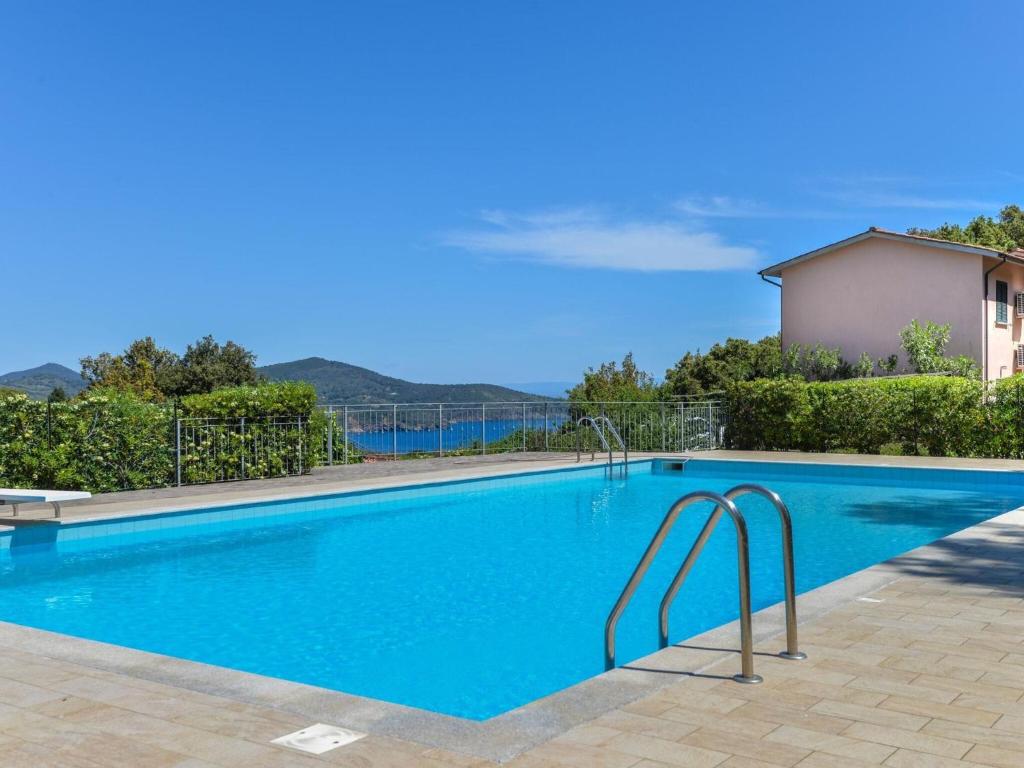 Πισίνα στο ή κοντά στο Apartment in Elba near Straccoligno Beach