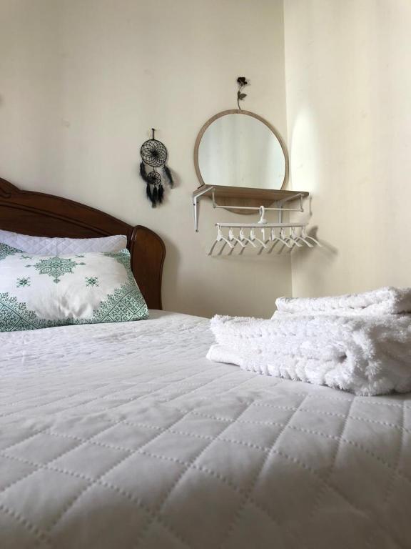 Postel nebo postele na pokoji v ubytování Room in Agadir Morocco