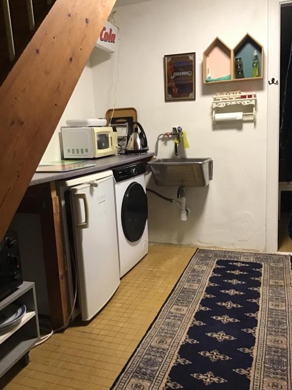Kuchyň nebo kuchyňský kout v ubytování GETGYR Hostel