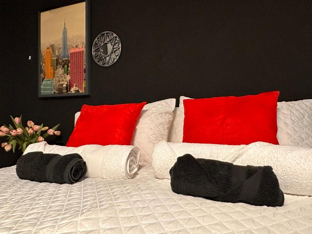 A bed or beds in a room at Excellent view Julia