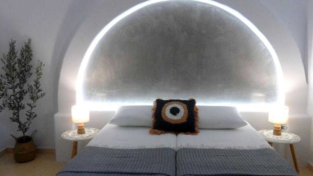 Postel nebo postele na pokoji v ubytování Papafotis Apartments & Suites