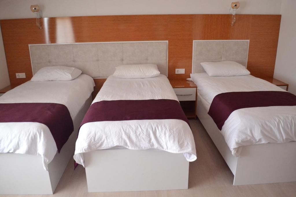 KUYAŞ OTEL - Standaard Drievoudige Kamer
