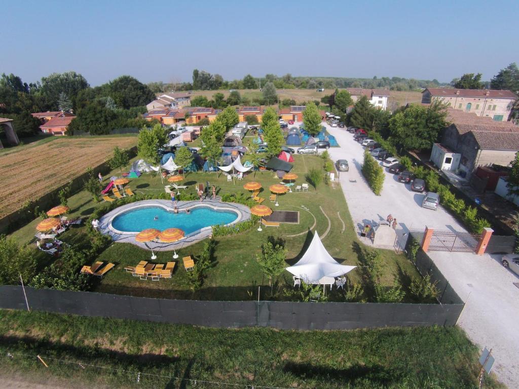 A view of the pool at Lucciole Nella Nebbia or nearby