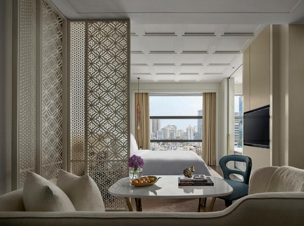 Rosewood Bangkok - 6