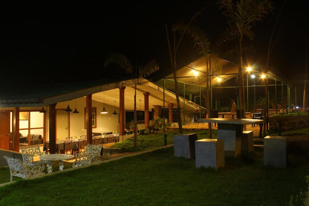 Zahrada ubytování Triniton Holiday Villas