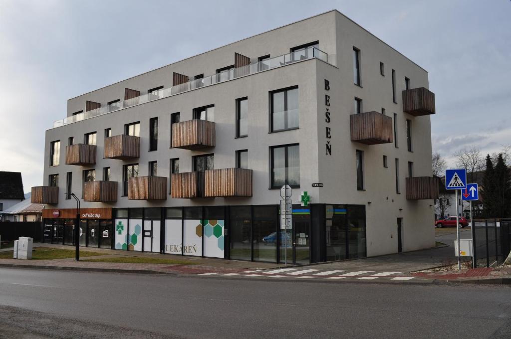 Budova, kde se apartmán nachází