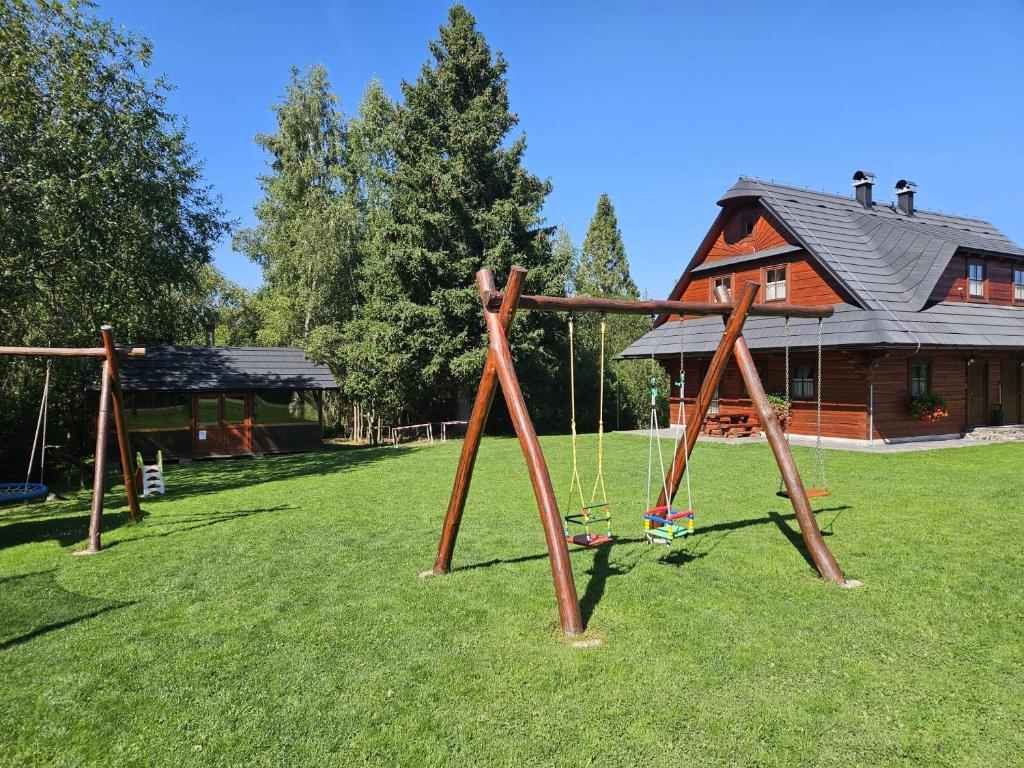 Herní místnost nebo prostor pro děti v ubytování Drevenice Zuberec