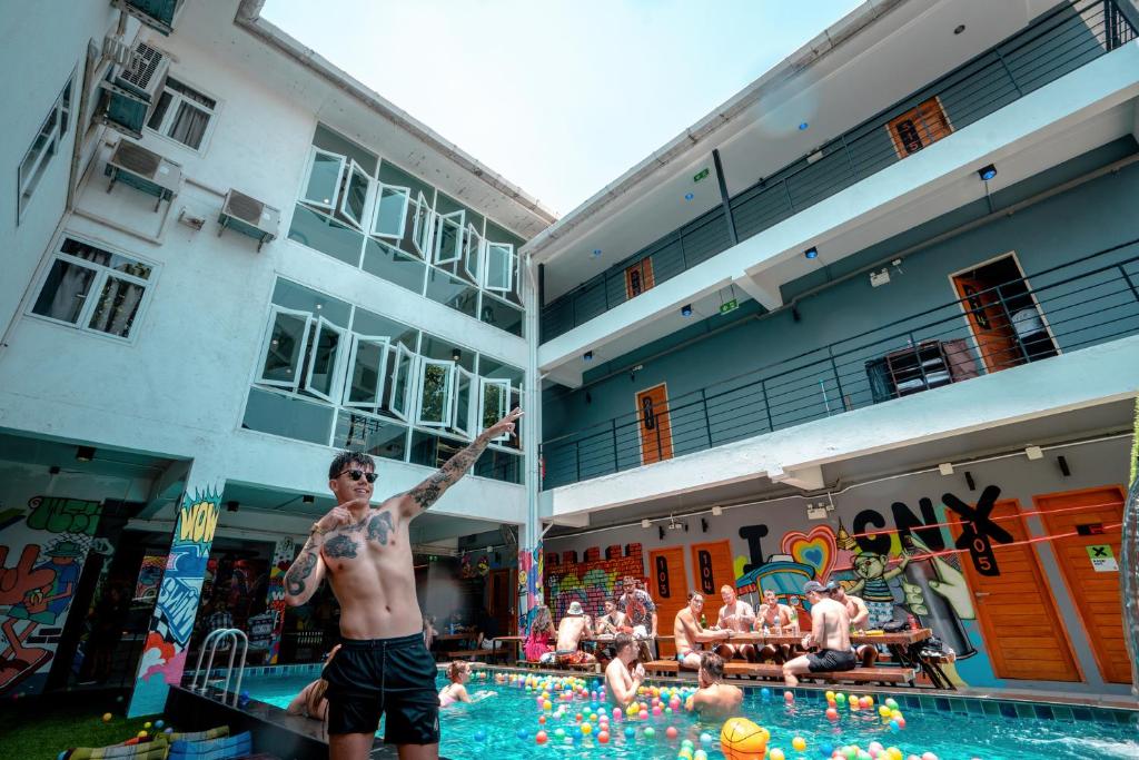 Hosté ubytování Mad Monkey Chiang Mai