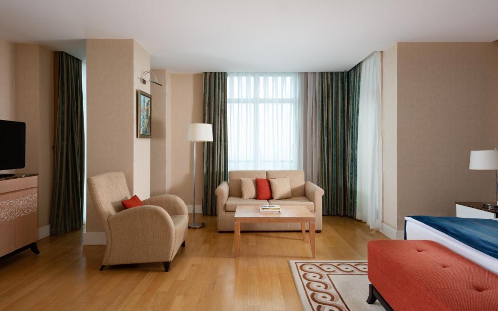Posezení v ubytování Badamdar Hotel and Residences