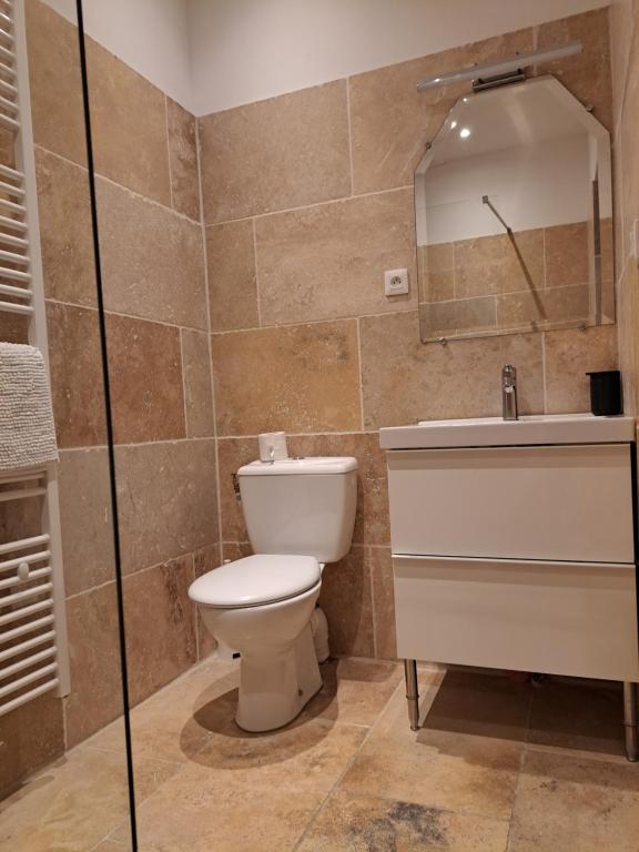 Koupelna v ubytování Maison rue Trivalle