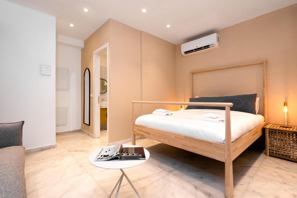 Postel nebo postele na pokoji v ubytování Jaffa Port TLV Hotel Apartments יפו תל אביב