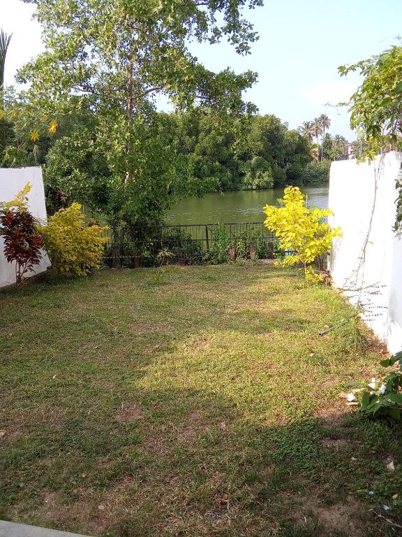 Zahrada ubytování Villa Don Williams Weligama