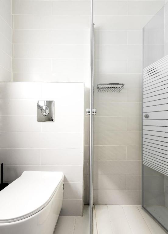 Koupelna v ubytování Jaffa Port TLV Hotel Apartments יפו תל אביב