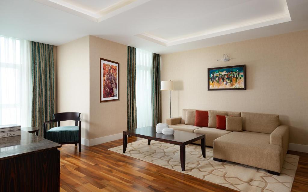 Posezení v ubytování Badamdar Hotel and Residences