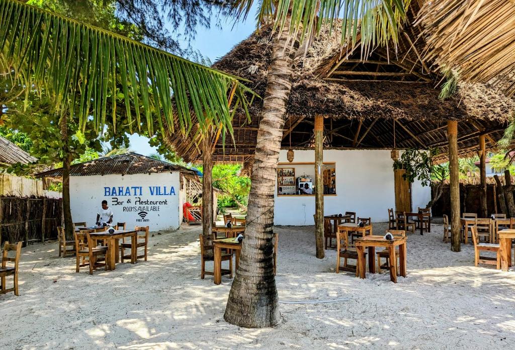 Restaurace v ubytování Bahati Villa