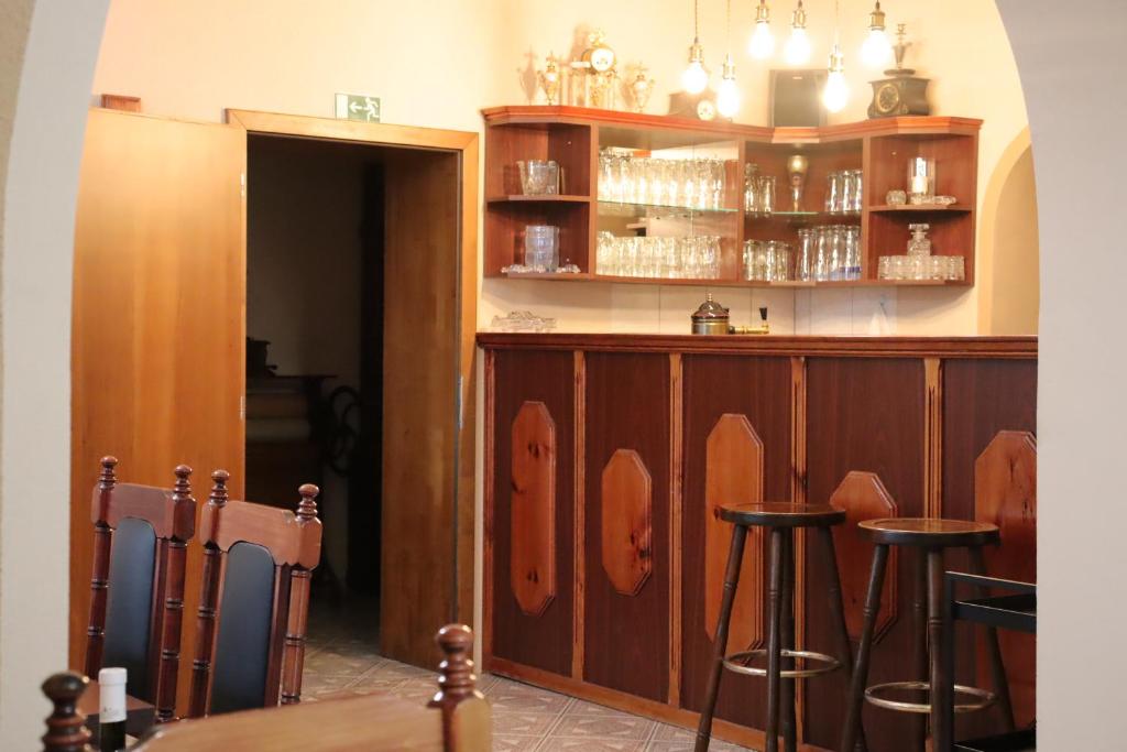 Lounge nebo bar v ubytování Penzion Obora