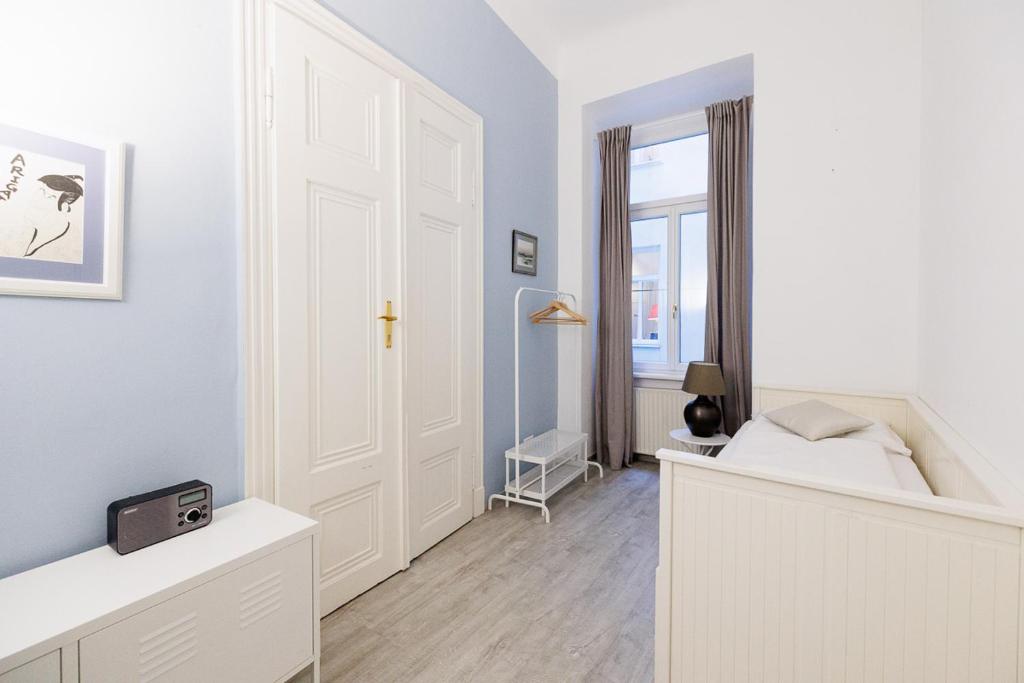 Zdjęcie z galerii obiektu Generous Apartment Opera w Wiedniu
