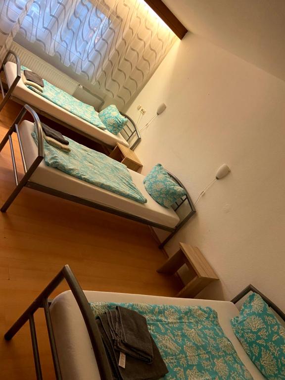 Postel nebo postele na pokoji v ubytování Monteurzimmer - Karlsbad