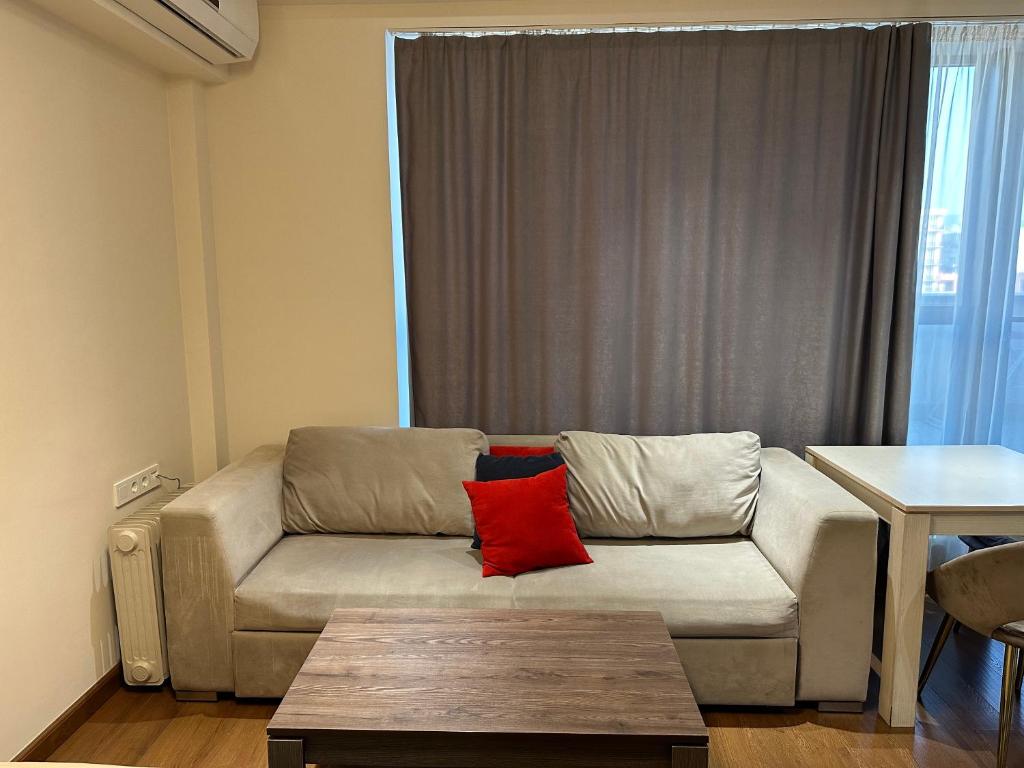 امکانات Wonderful apartment in Republic square, city center - تصویر ۴