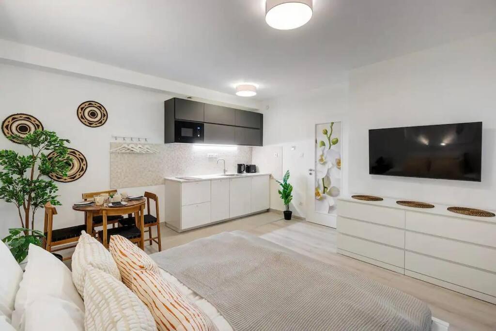 Terrace Vista-Modern 2BR Retreat 1084 Budapest, 26 Tolnai Lajos utca kép - 1