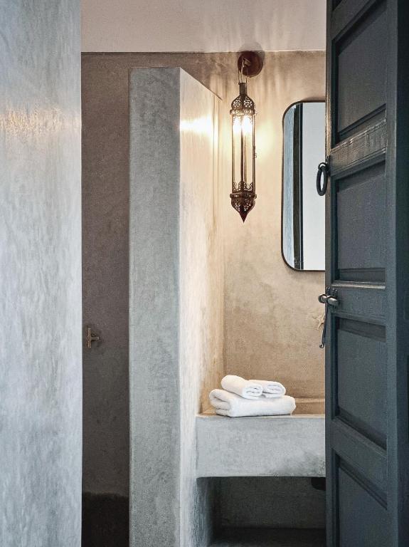 Postel nebo postele na pokoji v ubytování Riad Atay