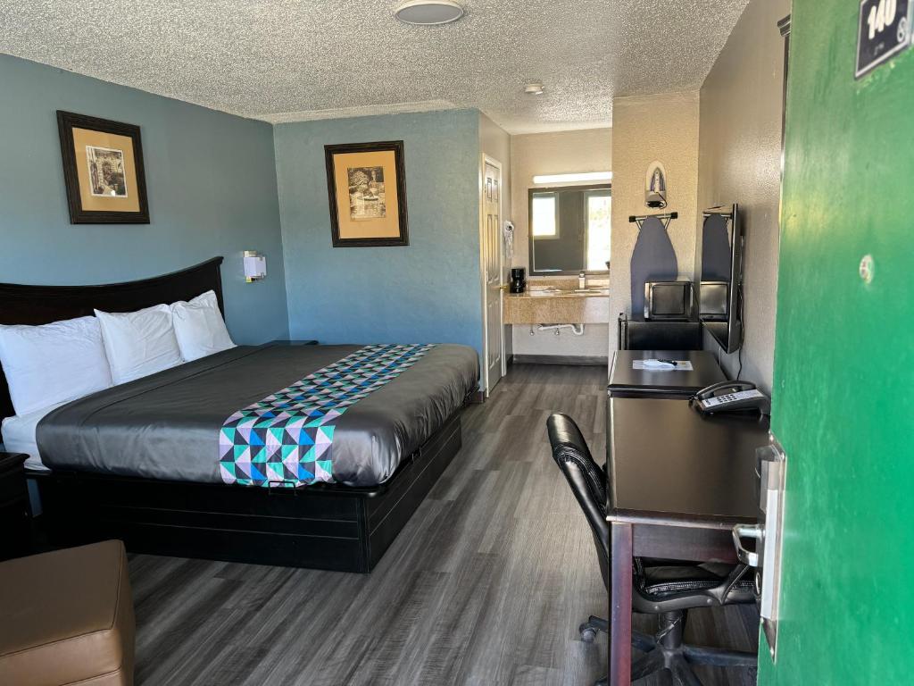 Kansas Inn - Standard King Room - Niet -roken