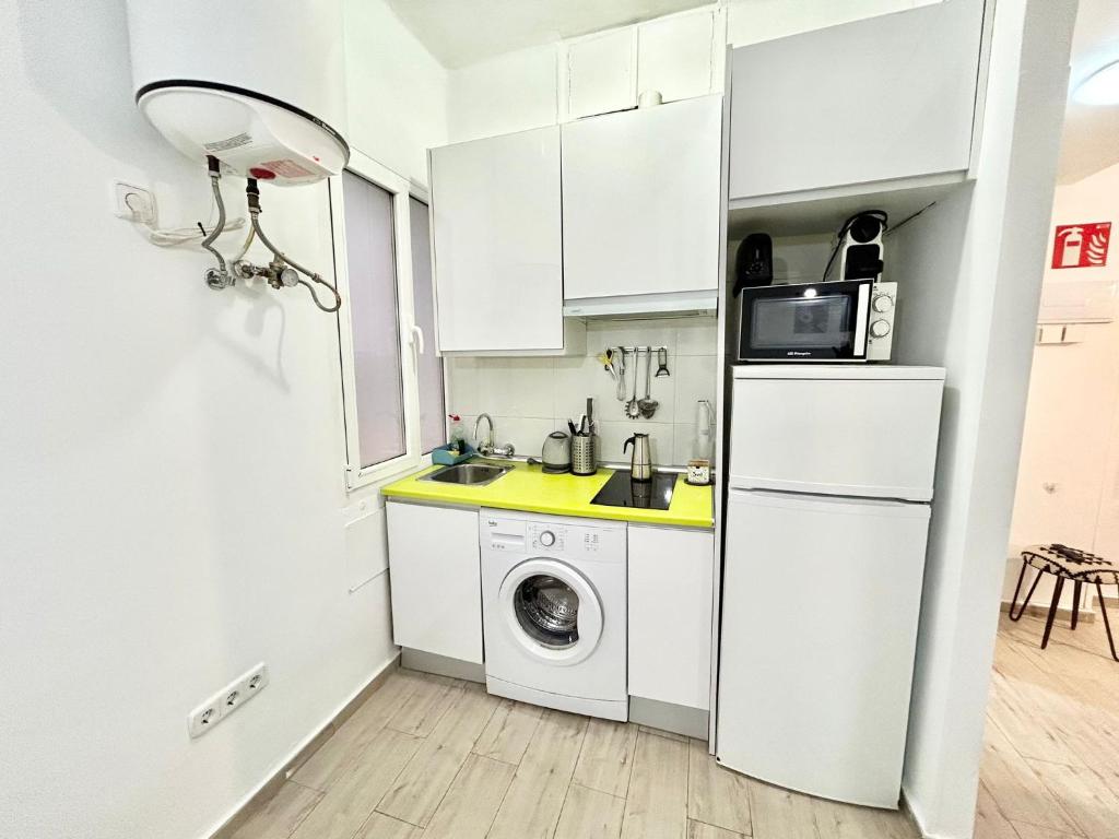 Kuchyň nebo kuchyňský kout v ubytování Centro Ronda de Segovia Aparment