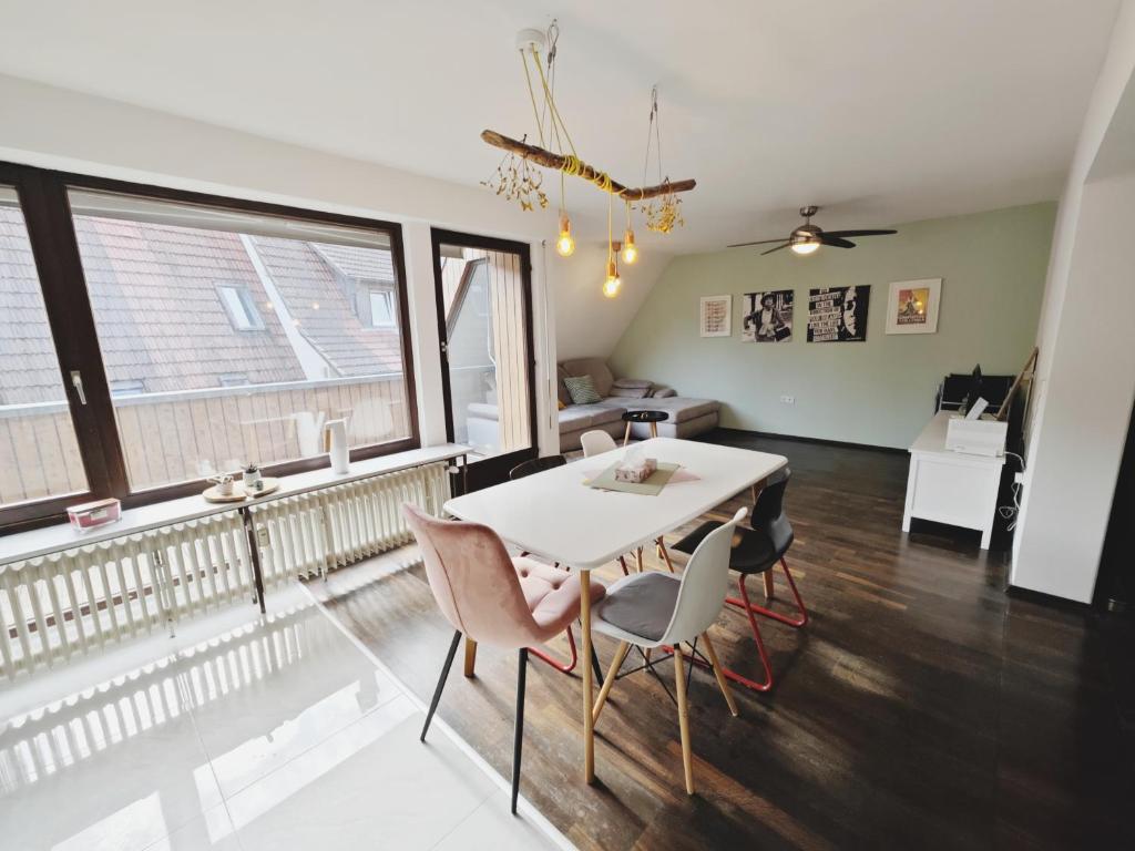 Χώρος καθιστικού στο TiCasa Chic - Zentral - Balkon - Parkplatz - SmartTV - Unique - Kernen