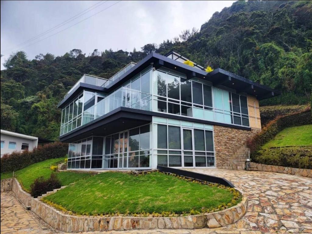 Refugio, Habitación Cabaña La Calera, Cerca a Bogotá