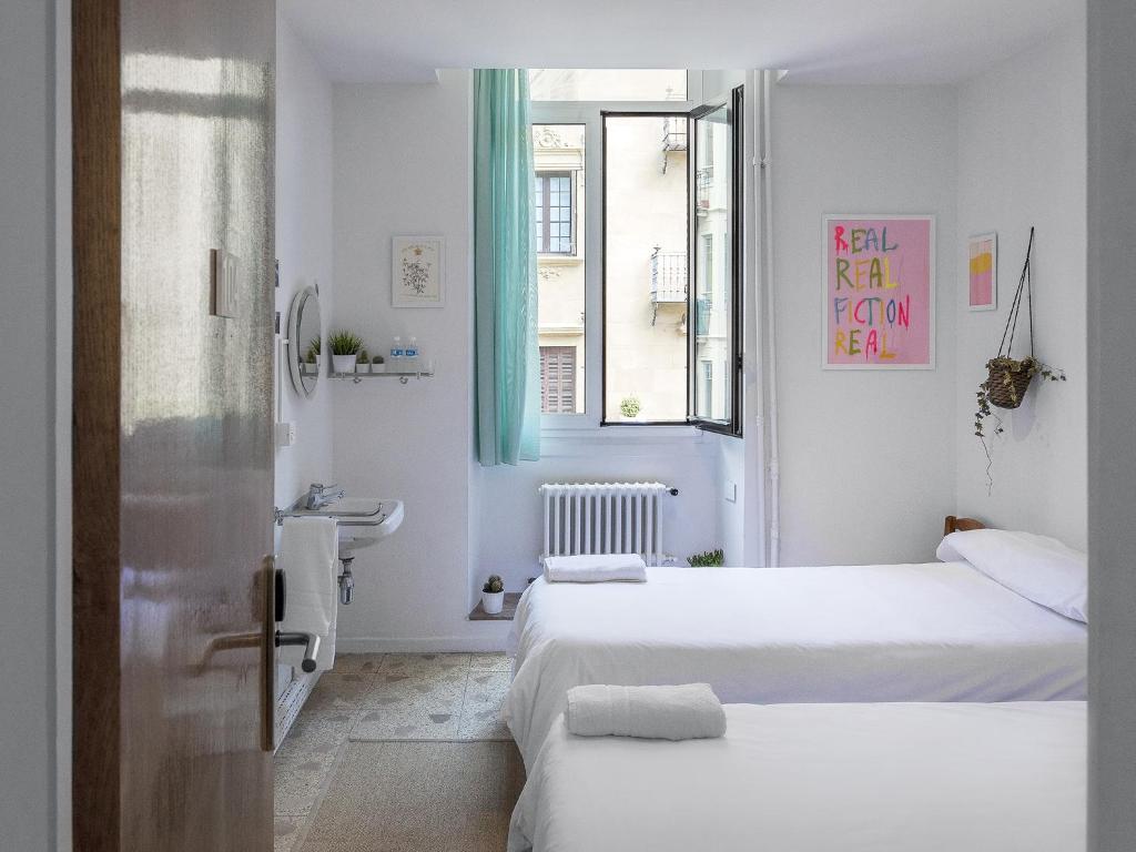 A Room In The City Hostel - 1