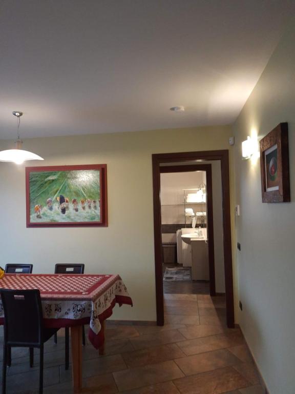 Zdjęcie z galerii obiektu Appartamenti Bioula CIR Aosta n 0247 w Aoście