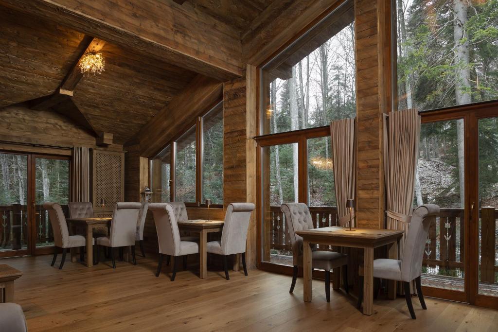 Fotografie z fotogalerie ubytování Chalet Royal v destinaci Sinaia