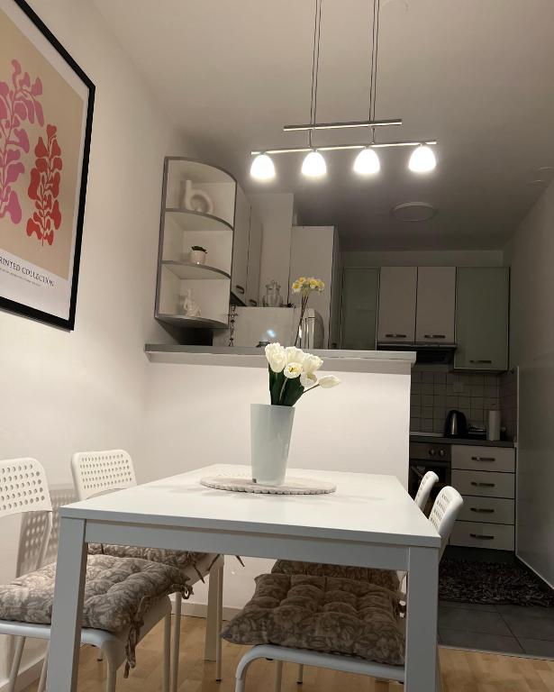 Rocco Apartment-FREE PARKING&WIFI - 10