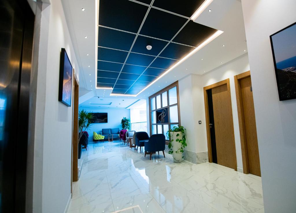 Istumisnurk majutusasutuses Twin Hotel Tanger