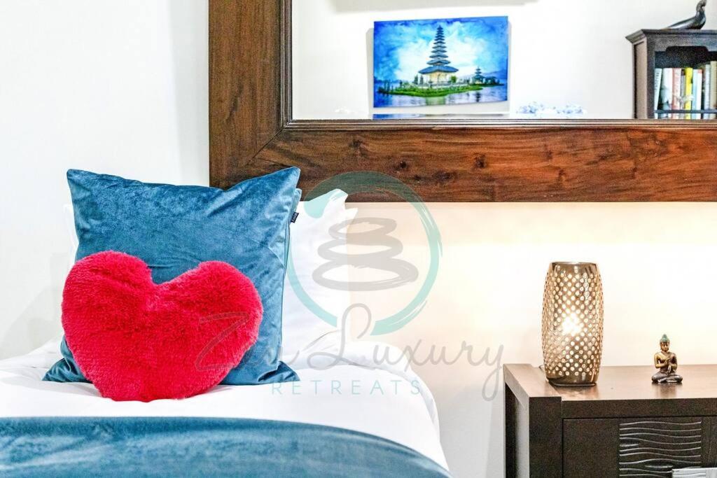 Φωτογραφία από το άλμπουμ του ZEN Tree Blossom: 3-BR Luxury Apt Near Waterfront στο Ντάργουιν