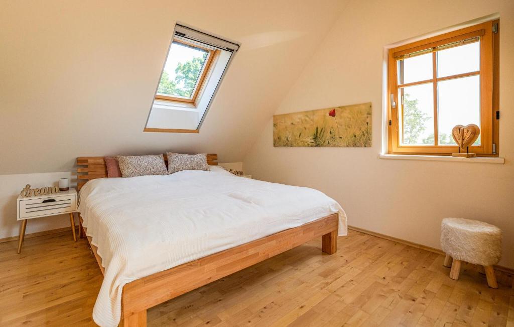 Postel nebo postele na pokoji v ubytování Ferienhaus In Guessing