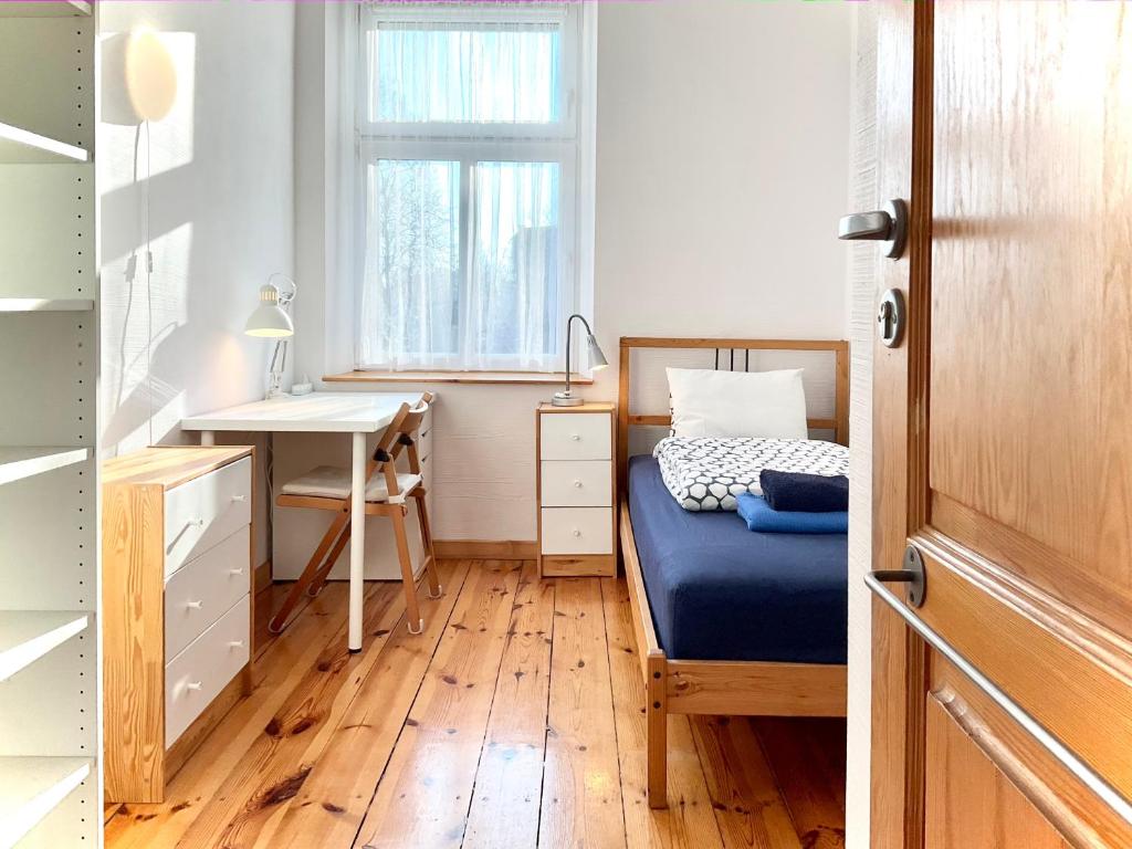 Dom KD KRUK - Two-Bedroom Apartment With Garden View Nr 9