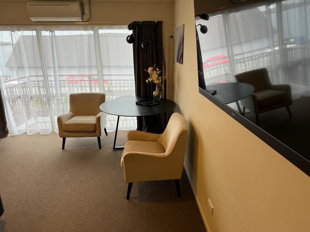Posezení v ubytování B-Ks Premier Motel Palmerston North