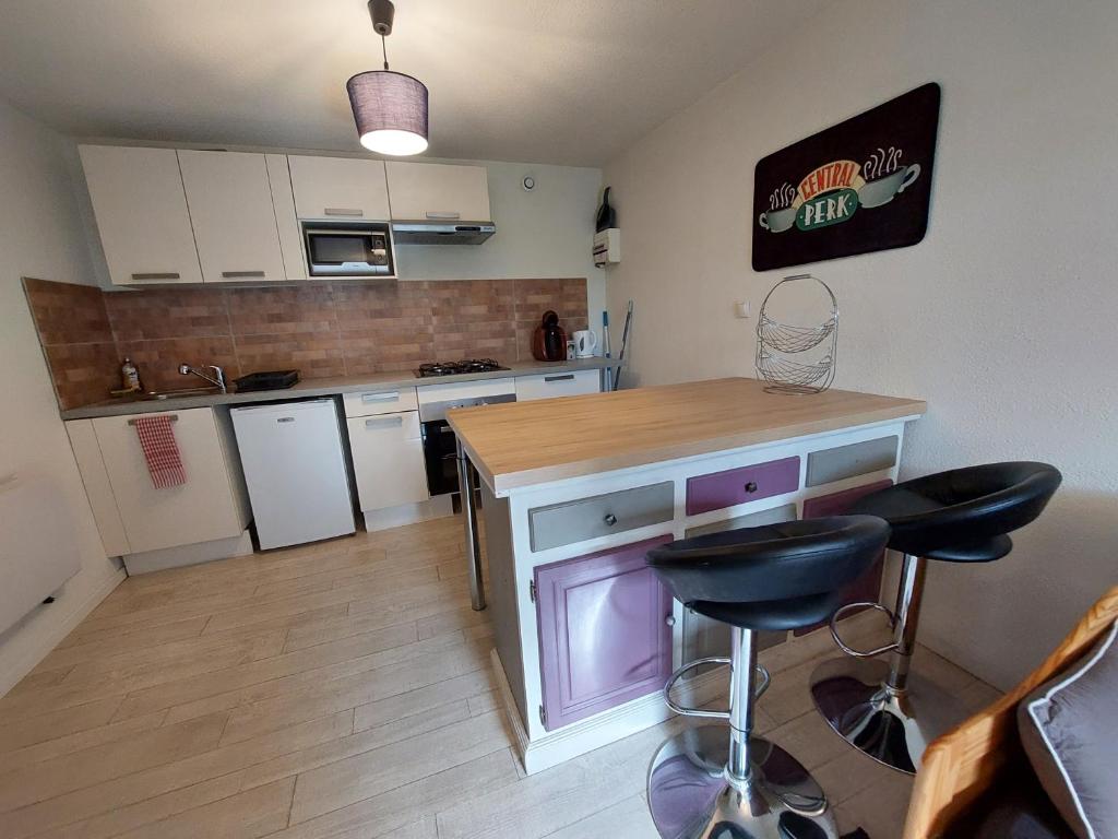 Gallery image of CONFORTABLE STUDIO 37M2 NETFLIX CANAL+... in Albertville