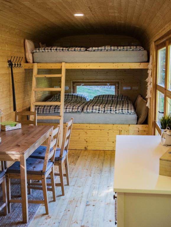 Kuchyň nebo kuchyňský kout v ubytování Maringotky Na Růžku
