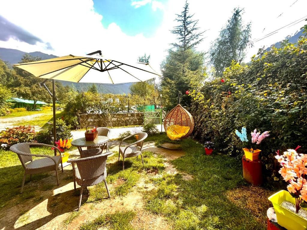 Zahrada ubytování Hotel Himalayan Classic, Manali