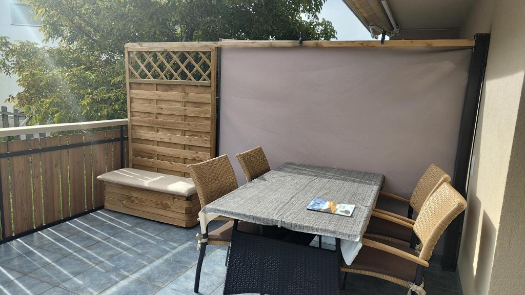 Balkón nebo terasa v ubytování Apartment Telser