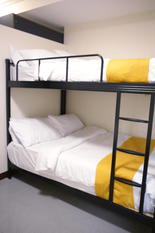 Cr8tive HOMES-Transient Stays Legend Condominiums - Suite Familiar De Lujo