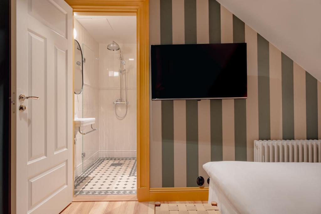 Clas på Hörnet - Resim 13