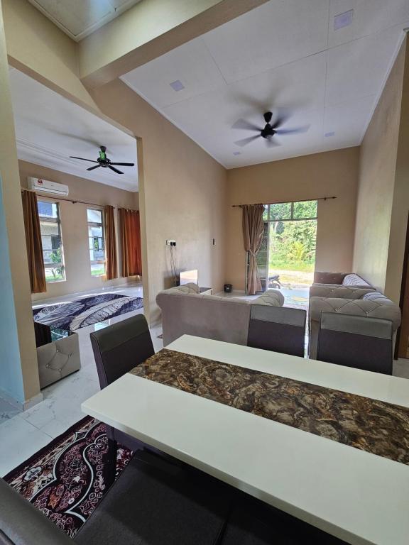 Posezení v ubytování Homestay D'Bunohan