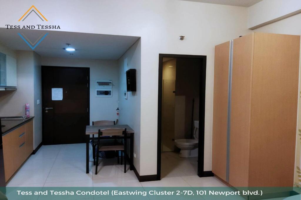 Imagen de la galería de Tess and Tessha Condotel near T3 Airport, en Manila