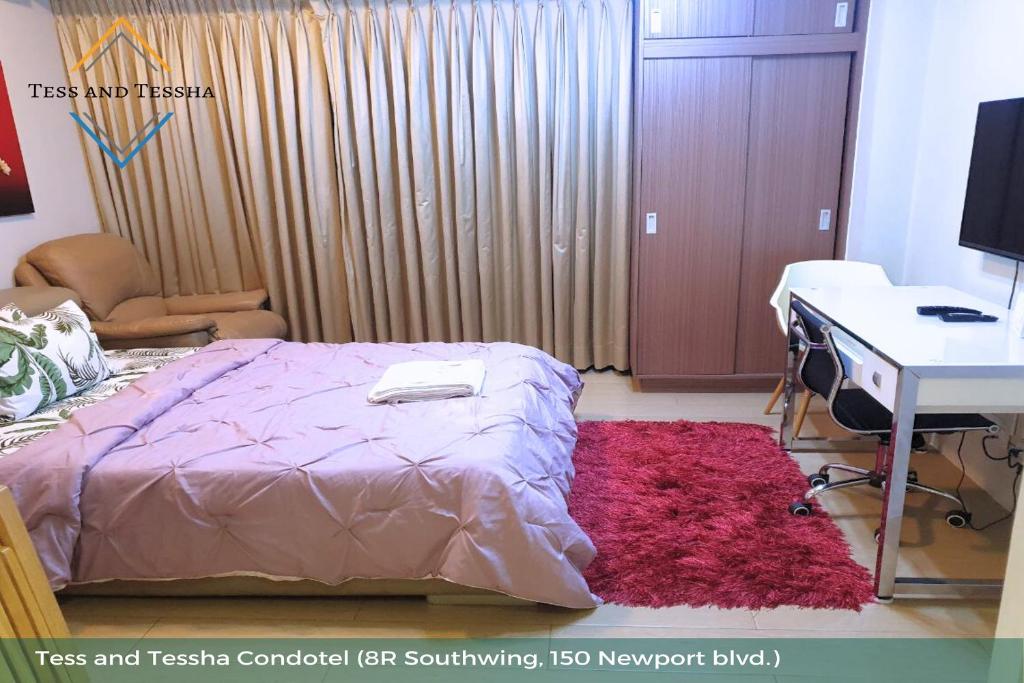 Cama o camas de una habitación en Tess and Tessha Condotel near T3 Airport